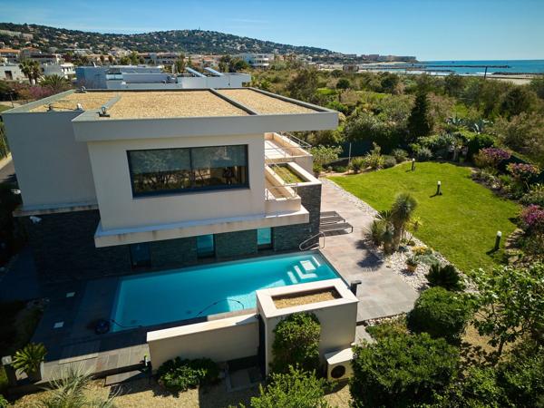 Vente Maison de luxe Sète 6 Pièces 191 m²