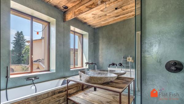 Maison familiale rénovée 230 m² – 4 chambres – Suite au RDC – Centre Chaponost