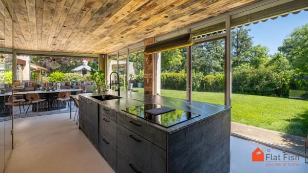 Maison familiale rénovée 230 m² – 4 chambres – Suite au RDC – Centre Chaponost