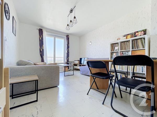 Appartement F3 à vendre  3 pièces - 53 m 2   GUERET  - 23