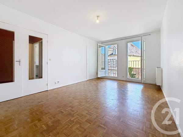 Appartement F3 à vendre  3 pièces - 53 m 2   GUERET  - 23