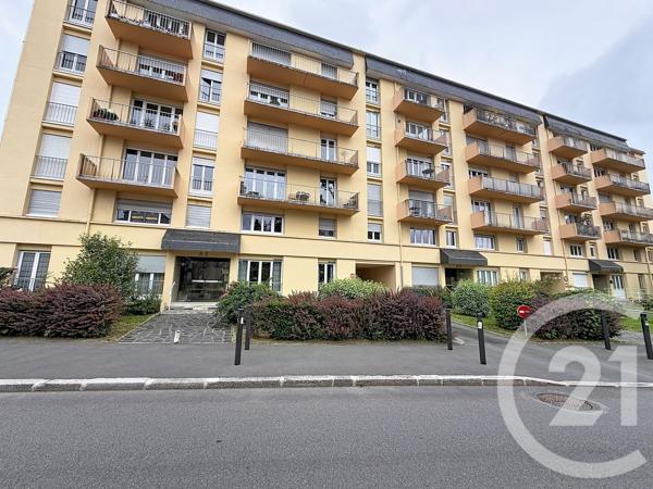 Appartement F3 à vendre  3 pièces - 53 m 2   GUERET  - 23