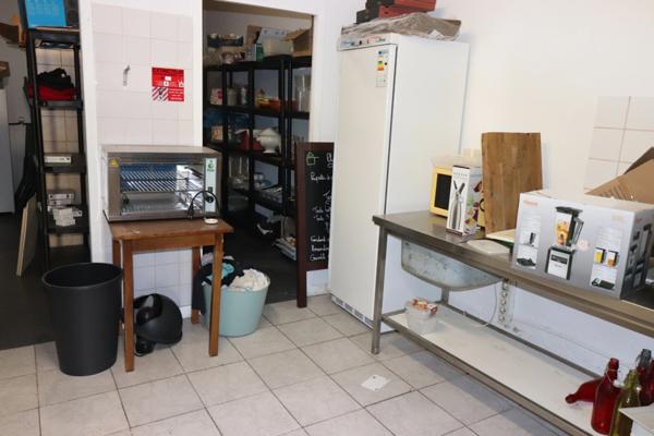 VENTE LOCAL COMMERCIAL DE 115M² A DEUX PAS DU CENTRE VILLE ROCHEFORT 17