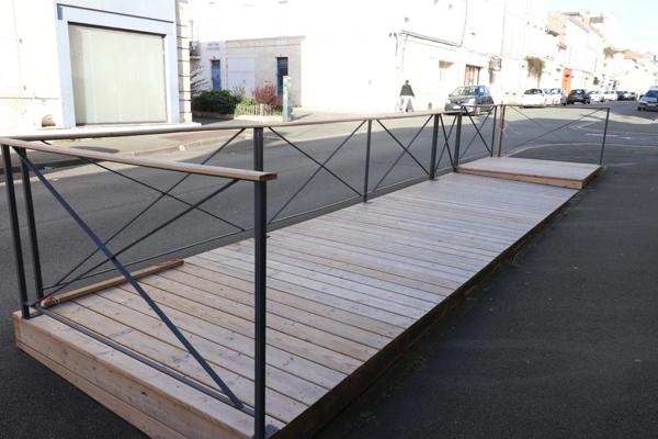 VENTE LOCAL COMMERCIAL DE 115M² A DEUX PAS DU CENTRE VILLE ROCHEFORT 17