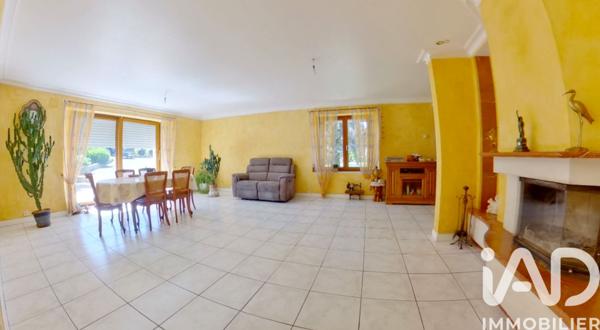 Maison à vendre 7 pièces 204 m² Bonchamp-lès-Laval
