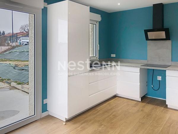 EXCLUSIVITE NESTENN !Maison STE SIGOLENE lumineuse de 91 m2 avec garage et terrain