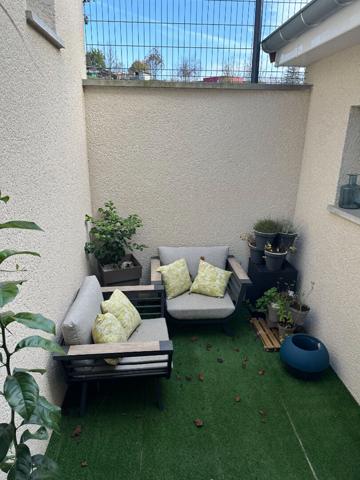 EXCLUSIVITE NESTENN !Maison STE SIGOLENE lumineuse de 91 m2 avec garage et terrain