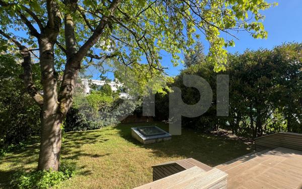 Maison à vendre    7 pièces •  Ormesson-sur-Marne