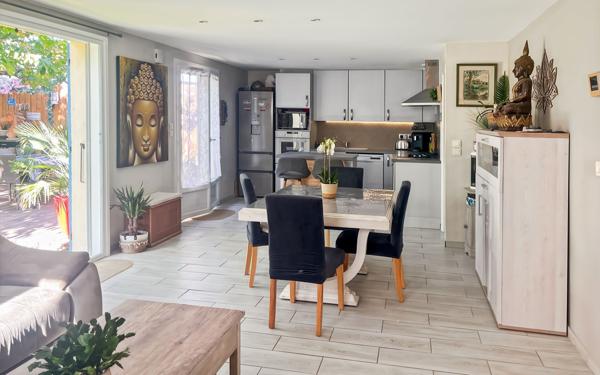 Maison à vendre    5 pièces •  Marseillan