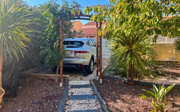 Maison à vendre    5 pièces •  Marseillan