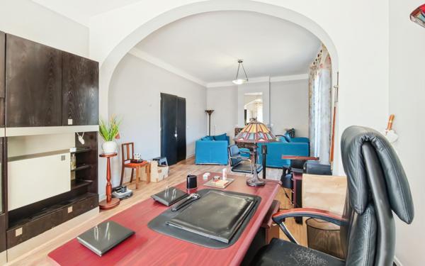 Maison à vendre    8 pièces •  Nègrepelisse