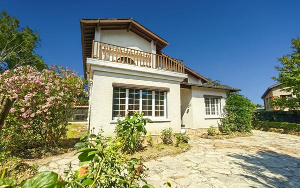 Maison à vendre    8 pièces •  Nègrepelisse