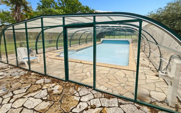 Maison à vendre    8 pièces •  Nègrepelisse