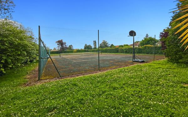 Maison à vendre    8 pièces •  Nègrepelisse