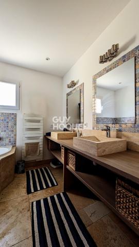 MAISON À VENDRE DE 6 PIÈCES DE 170,00 M²