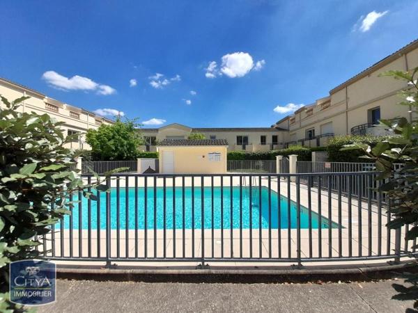 Appartement à louer 2 pièces 50.1m²