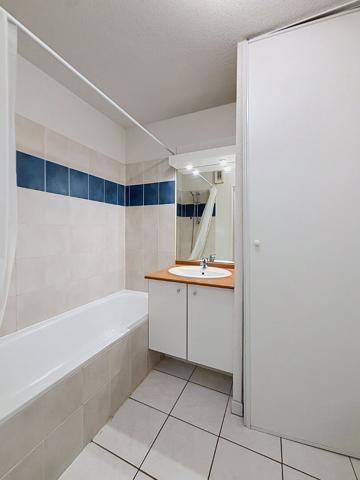 Appartement type 2 avec loggia et parking , Merignac