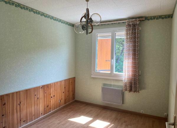 Maison à louer    4 pièces •  Saint-Paul-Trois-Châteaux