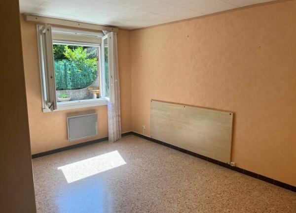 Maison à louer    4 pièces •  Saint-Paul-Trois-Châteaux