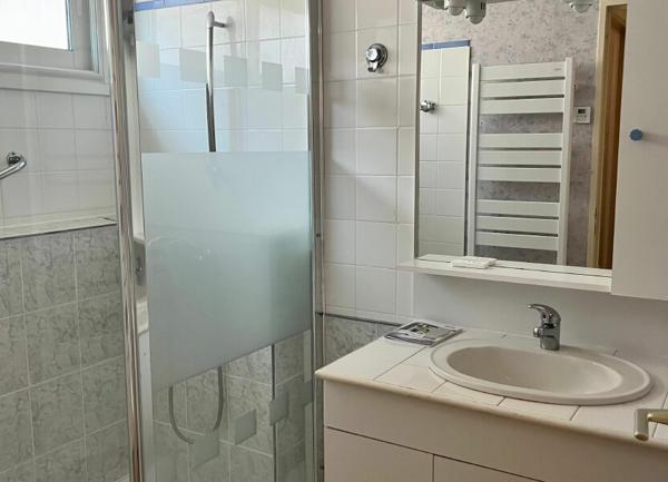 Maison à louer    4 pièces •  Saint-Paul-Trois-Châteaux