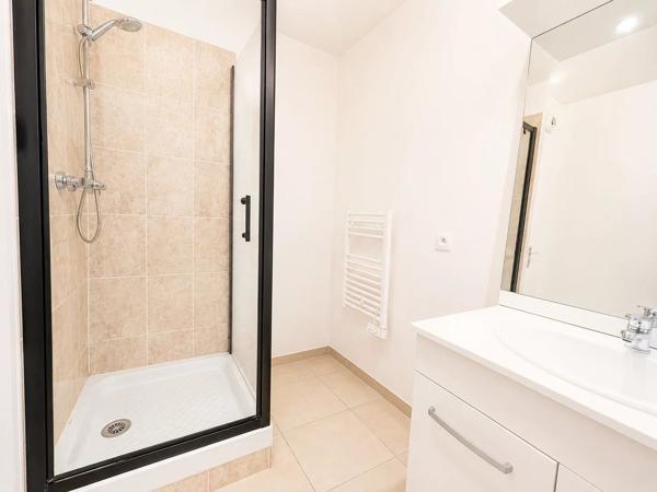 Vente                                                      Appartement
                        
                     3 pièces                      52 m2                     à Fontenay-Trésigny