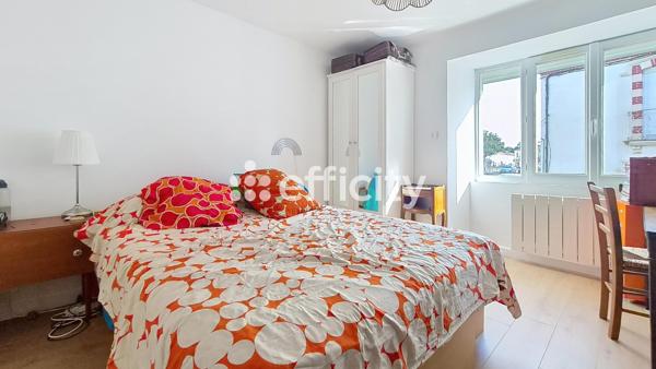 Maison
         6 pièces
        - 118 m² Exclusivité 295 000 € *