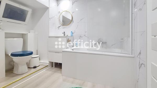 Maison
         6 pièces
        - 118 m² Exclusivité 295 000 € *