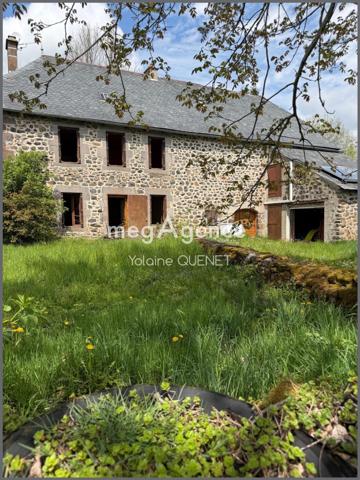 Maison à SAINT-MARTIN-SOUS-VIGOUROUX, 15230 - 4 pièces 137m²