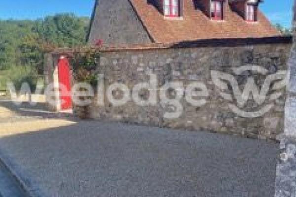 Maison à vendre 3 pièces de 93 m² à Saint-Hilaire-sur-Benaize