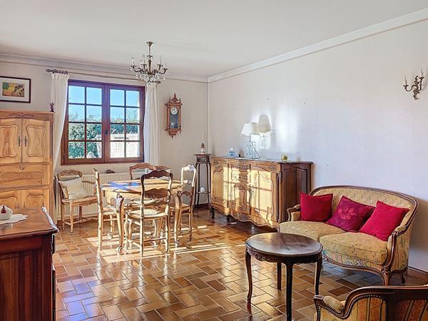 Manosque maison 3 pièces sous-sol, cave et garage