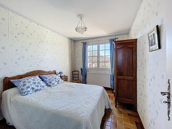 Manosque maison 3 pièces sous-sol, cave et garage