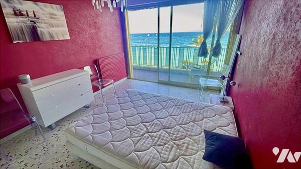 Roquebrune-Cap-Martin, front de Mer 2 pièces 51 ² traversant 