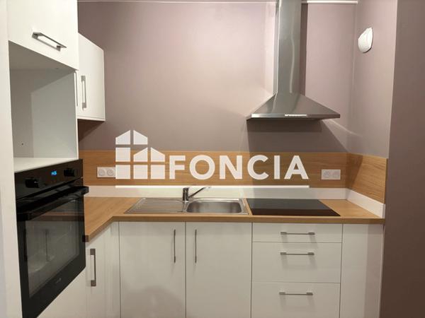 Location Appartement 2 pièces 48.43 m² - 10 AVENUE FRANCIS BOUET Cholet 49300