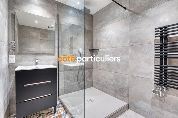 Vente Maison275 m² - 9 Pièces - LA ROCHE SUR YON (85000)