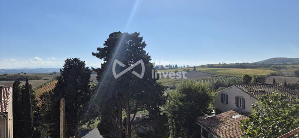 Maison de village avec vue dégagée et remise attenante à Brézilhac (11270)