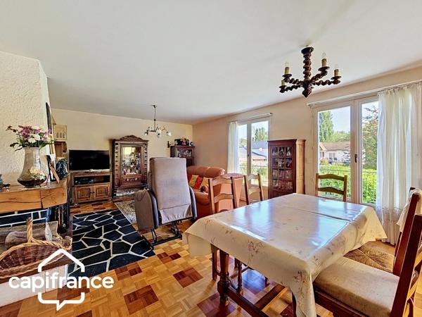 Thouars – Maison sur sous-sol, 4 chambres et grand terrain de 3 482 m² proche centre-ville