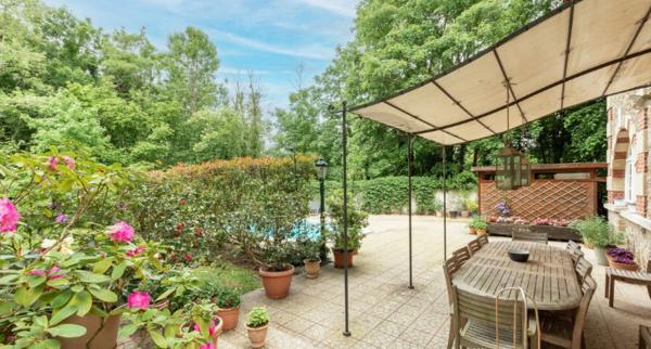 Domaine avec dépendance 412m² utile avec son terrain de 6200m²