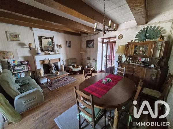Maison à vendre 8 pièces 174 m² Coteaux-du-Blanzacais