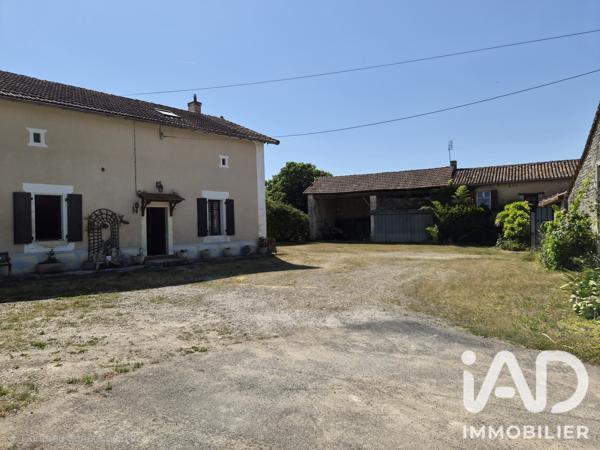 Maison à vendre 8 pièces 174 m² Coteaux-du-Blanzacais
