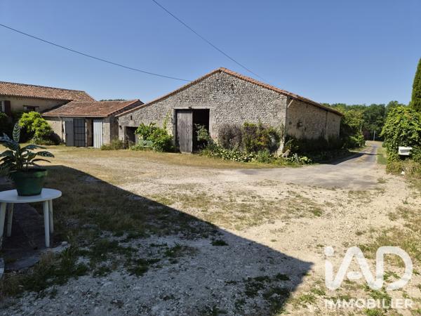 Maison à vendre 8 pièces 174 m² Coteaux-du-Blanzacais