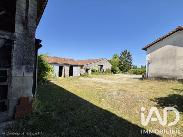 Maison à vendre 8 pièces 174 m² Coteaux-du-Blanzacais