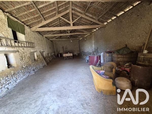 Maison à vendre 8 pièces 174 m² Coteaux-du-Blanzacais