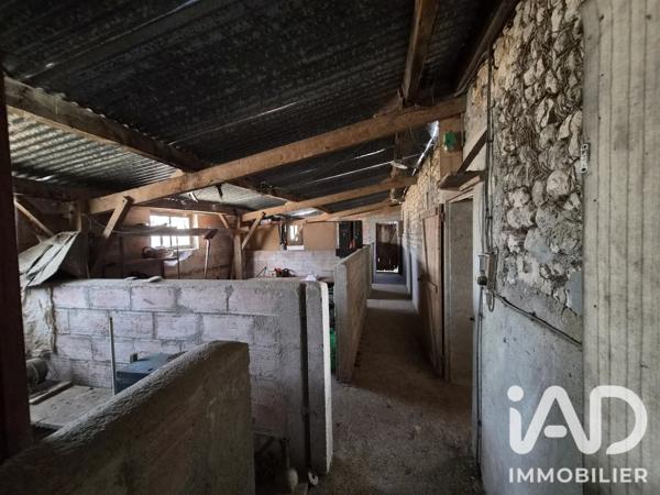 Maison à vendre 8 pièces 174 m² Coteaux-du-Blanzacais