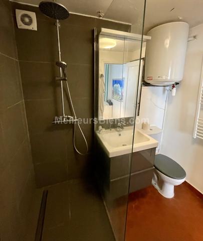 Marais-Saint-Paul : deux pièces sur cour