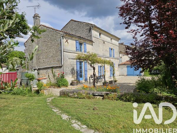 Maison à vendre 8 pièces 201,12 m² Saint-Même-les-Carrières