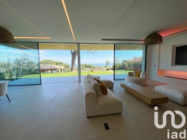 Maison d’architecte 8 pièces de 482 m² à Sainte-Maxime (83120)