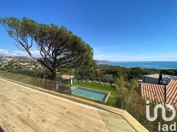 Maison d’architecte 8 pièces de 482 m² à Sainte-Maxime (83120)