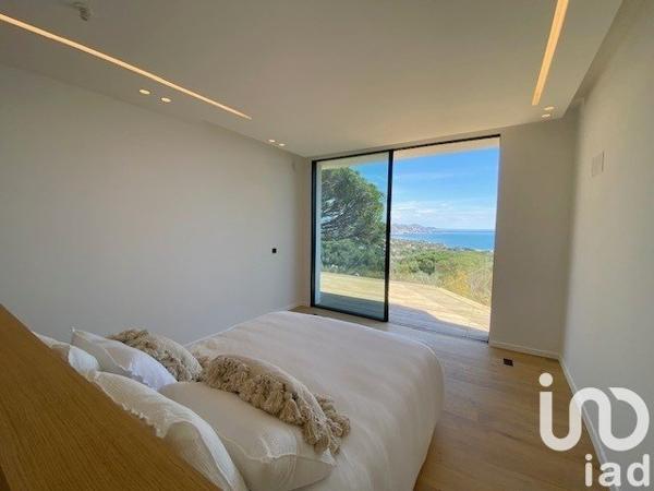 Maison d’architecte 8 pièces de 482 m² à Sainte-Maxime (83120)