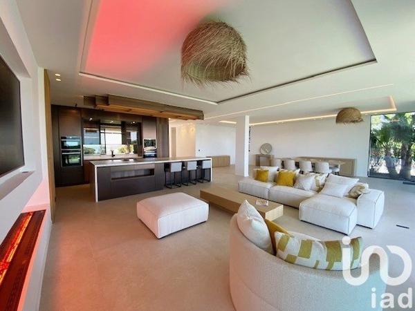 Maison d’architecte 8 pièces de 482 m² à Sainte-Maxime (83120)