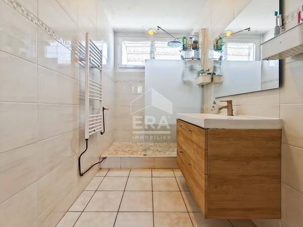 Appartement Marignane 3 pièce(s) 61 m2